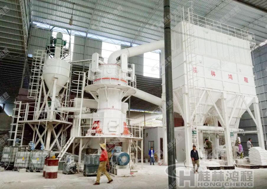 桂林鴻程非金屬礦制粉設備，超細磨粉機-HLMX系列超細立磨磨粉設備，HLMX1100超細立磨