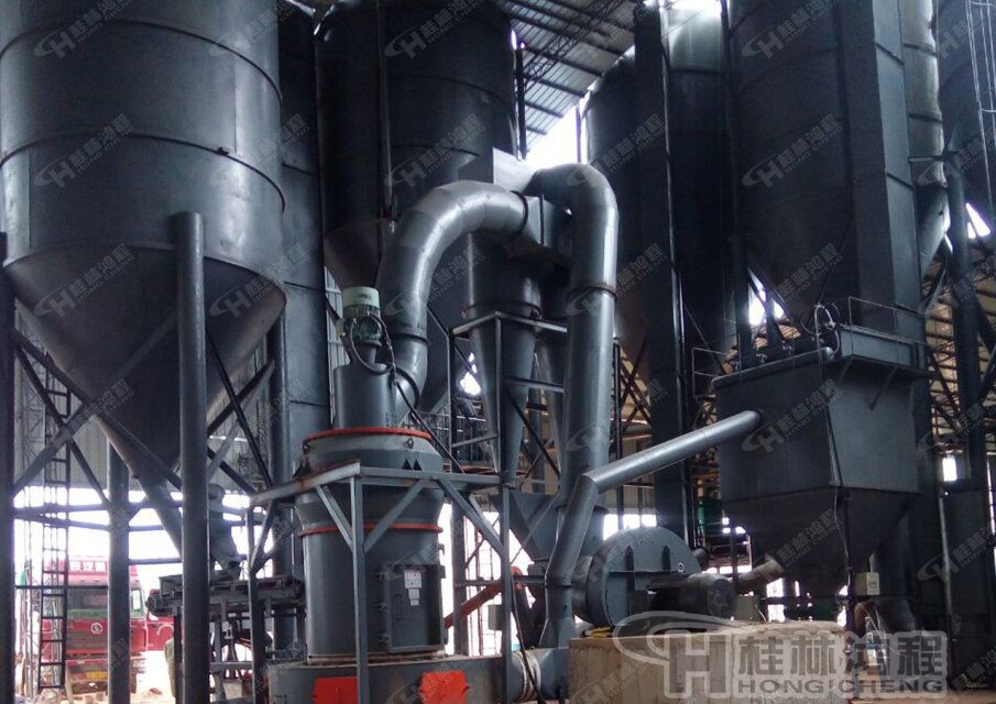 桂林鴻程新型磨粉設(shè)備，螢石雷蒙機(jī),螢石雷蒙磨,80-800目螢石雷蒙磨粉機(jī)：HCQ系列改進(jìn)型磨粉機(jī)HCQ1500