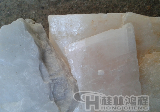 長石，長石粉，長石的用途