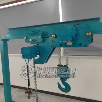 氣動葫蘆如何破解低矮空間吊裝難題？